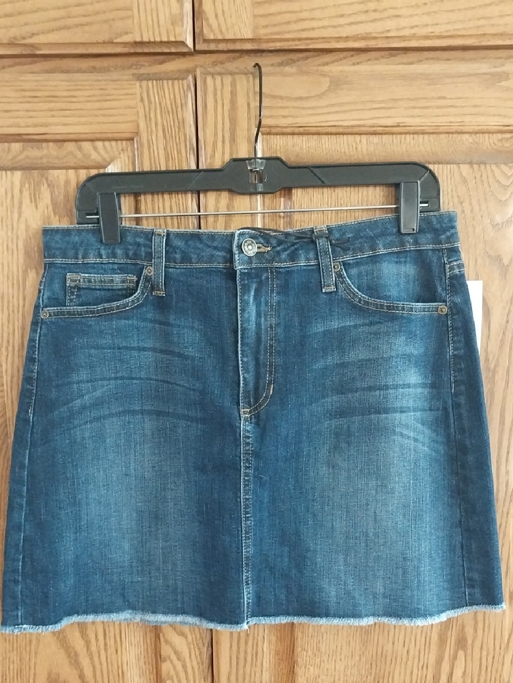 Just Black Stitch Fix NWT Tatiana Denim Skirt Size Large Indigo Blue Frayed Hem - Picture 9 of 12